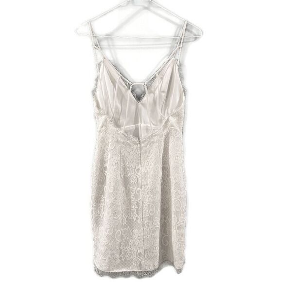 NBD x Revolve Look Back At It Lace Mini Dress- White S - Picture 3 of 6